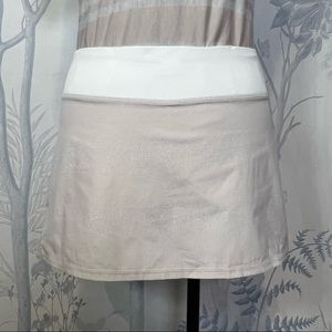 Lululemon Run Pace Setter Pleat Skirt with Short Dune White Shimmer 6 #W8076R